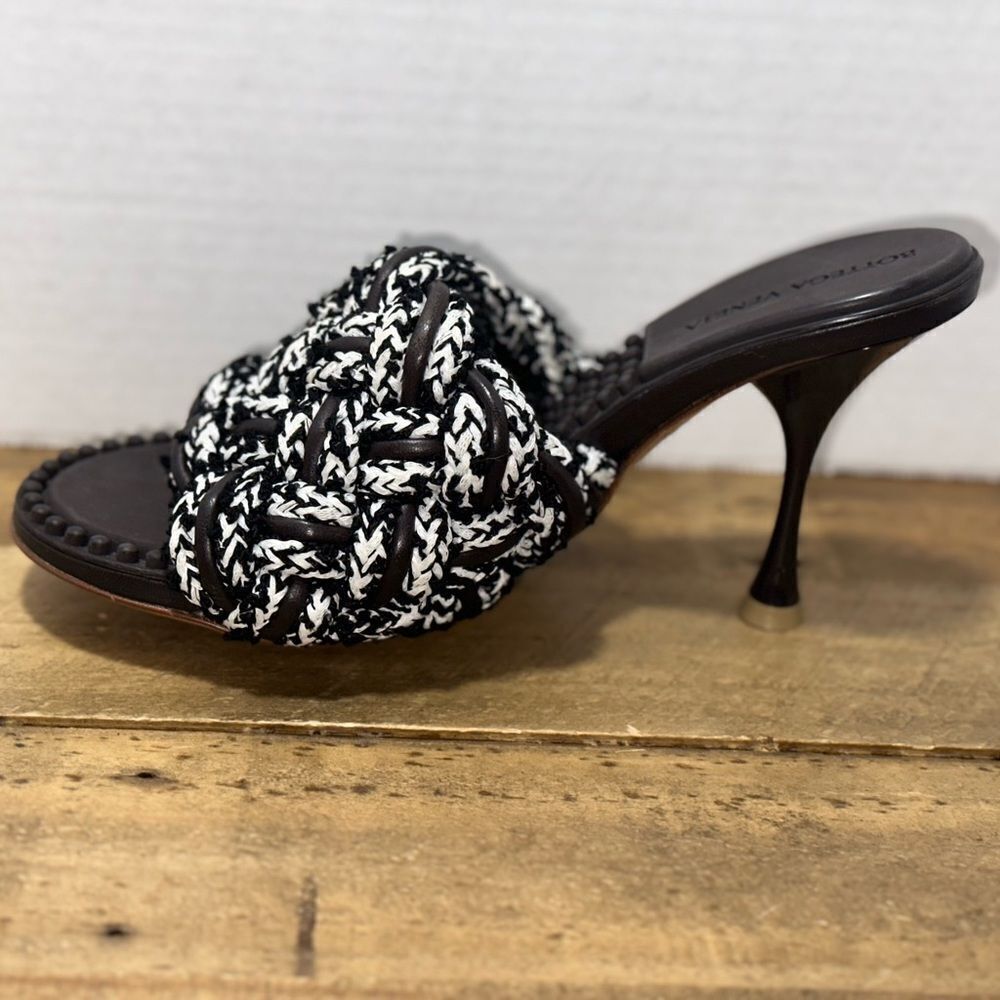 Bottega Veneta Dot Mules - Picture 4 of 9